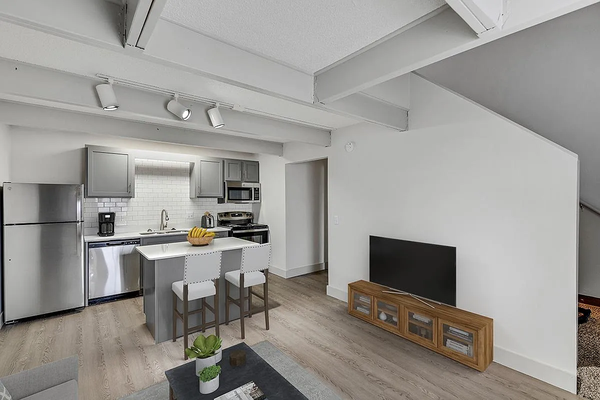 Fairway Meadows Townhomes — Photo 3