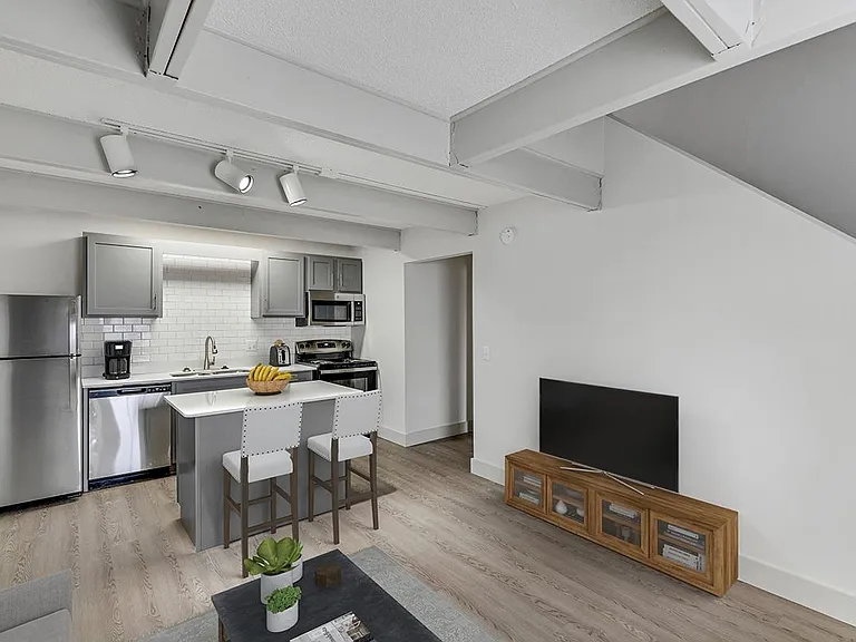 Fairway Meadows Townhomes — Photo 3
