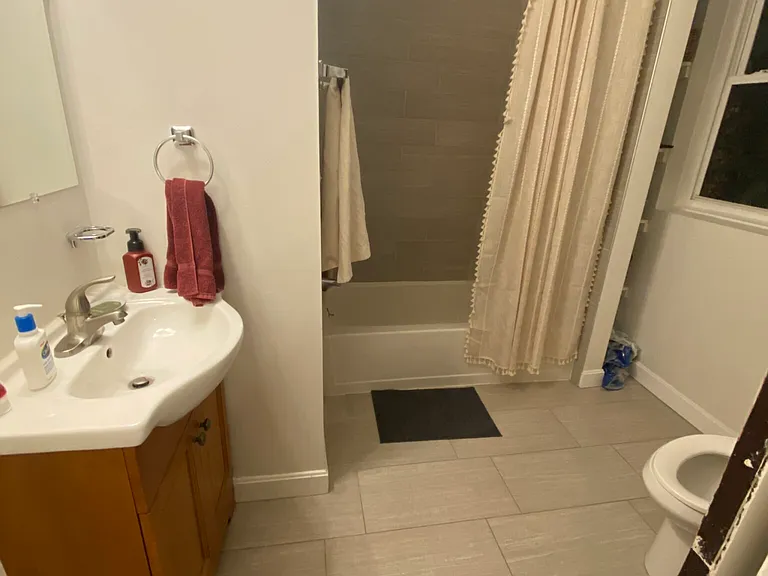 1193 Commonwealth Ave #11 — Photo 15