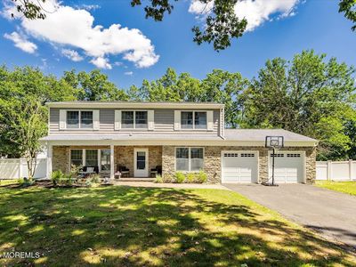 5 Yeoman Way, Manalapan, NJ, 07726