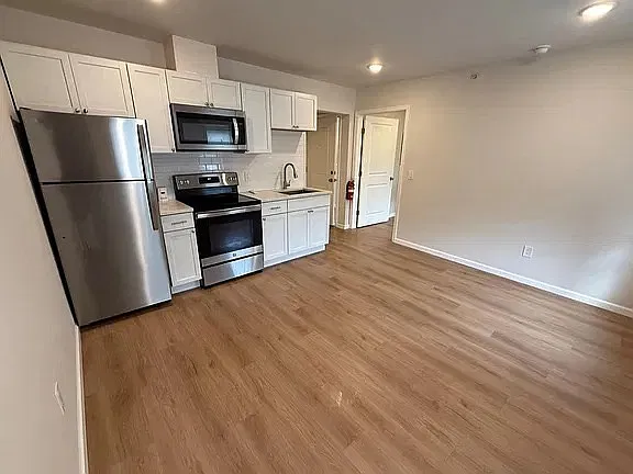 1 bed, $1,575 — Photo 2