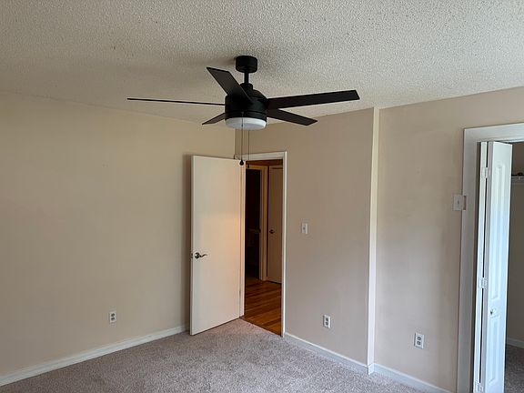4th image of 2313 Starbrooke Dr