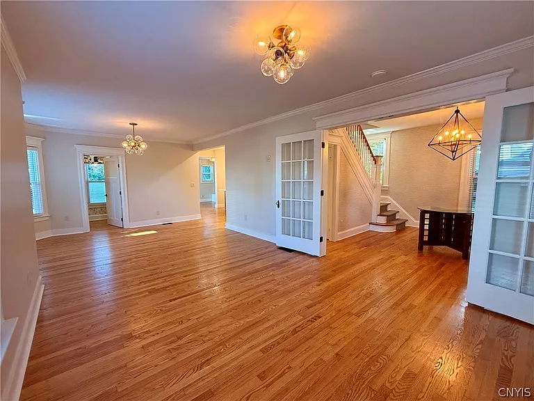 11 Sanger Ave — Photo 3