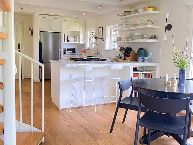 954 Broadway E #204 — Photo 15