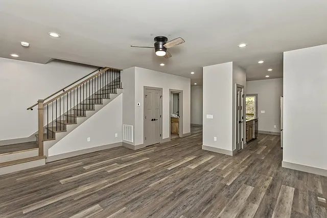 113 Caledonia Rd — Photo 12