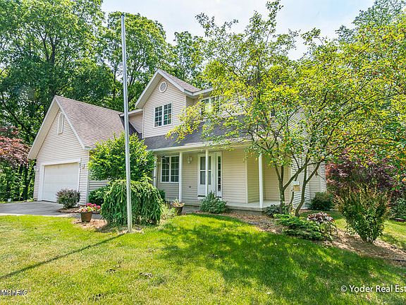 3rd image of 10530 Scenic Bluff Ln SE