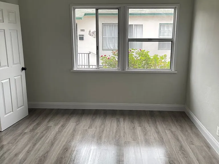 6717 S Brynhurst Ave — Photo 4