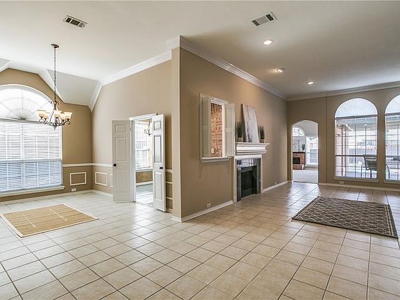 4th image of 4420 Turnberry Ct