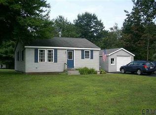 8 Mountain View Dr, South Glens Falls, NY 12803
