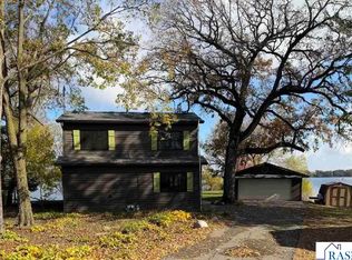 26398 Sioux Trl, Madison Lake, MN 56063