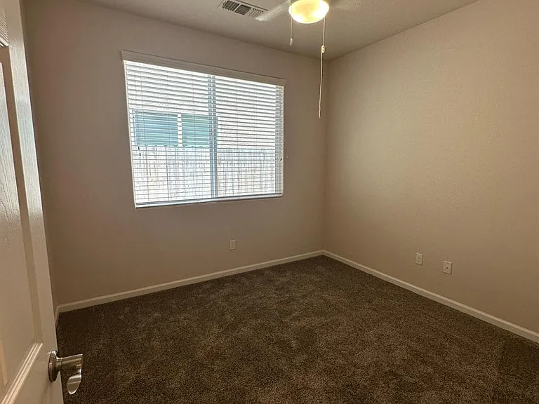 3587 Encino Ave — Photo 8