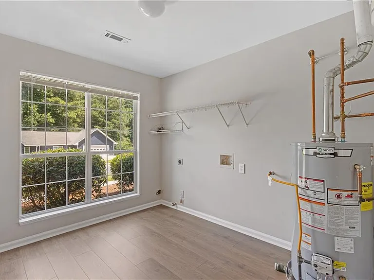 6375 Seymour Pl NW — Photo 31