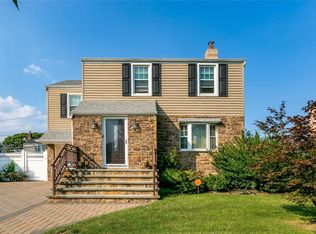 36 Barbara St, Elmont, NY 11003