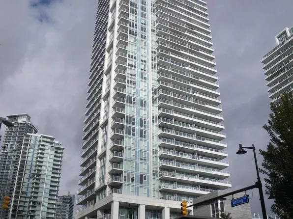657 Whiting Way #2907, Coquitlam, BC V3J 0J6