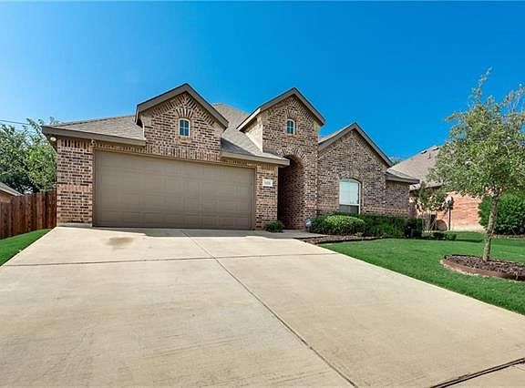 3rd image of 1606 Cowtown Dr