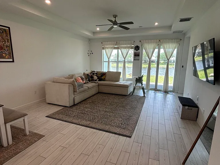 12808 SW Eleanor Dr — Photo 10