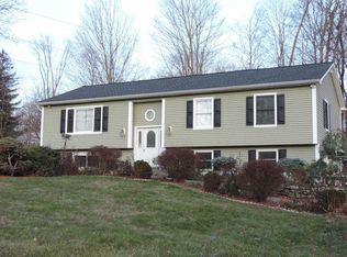 1 Vermont Dr, Newburgh, NY 12550