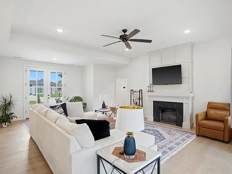 2305 N Traveller Dr — Photo 9