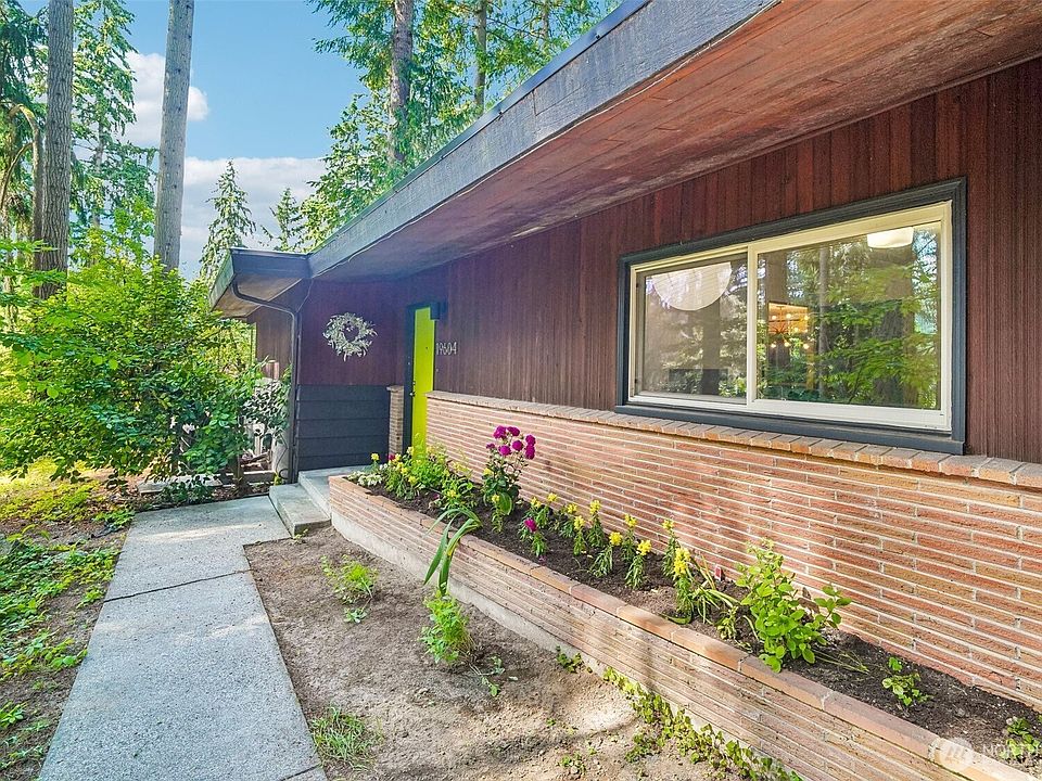 1st image of 19604 10th Avenue NE