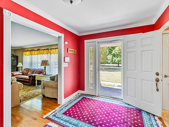 4th image of 1206 Kingwood Dr