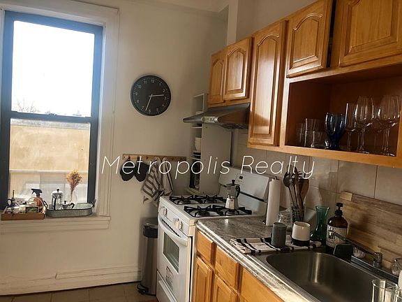 2nd image of 21-06 23rd Ave #D1
