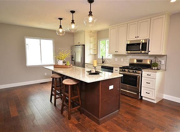 3rd image of 1339 Brandywine Ln