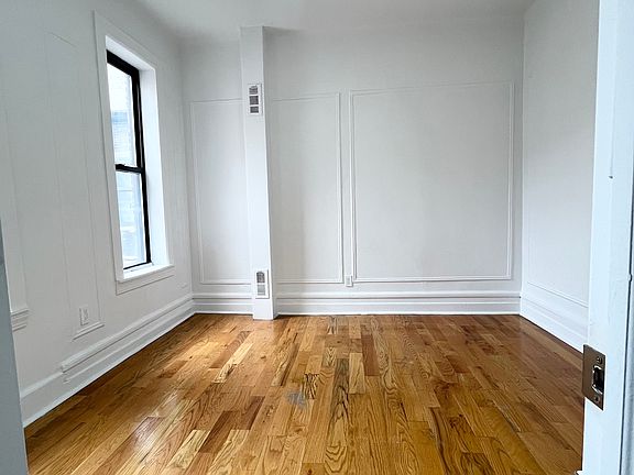 3rd image of 660 W 180th St APT 2C