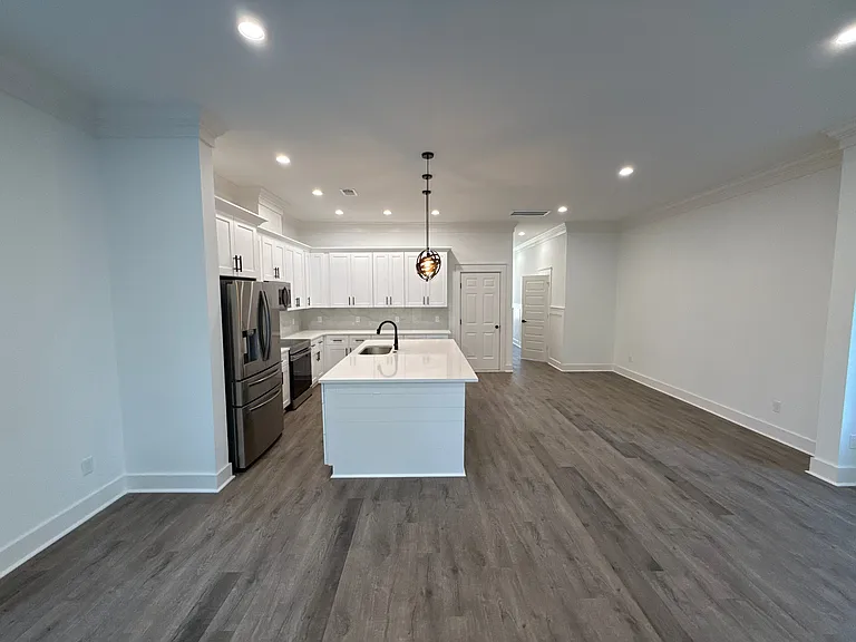 2018 Riverview Ave — Photo 10
