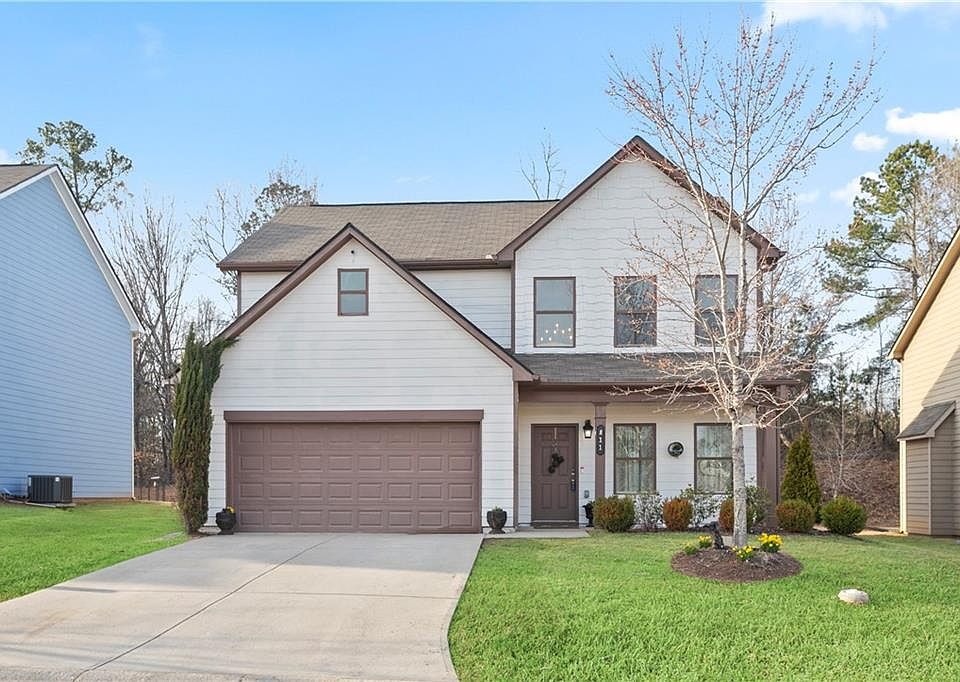 1st image of 811 Walnut Woods Dr