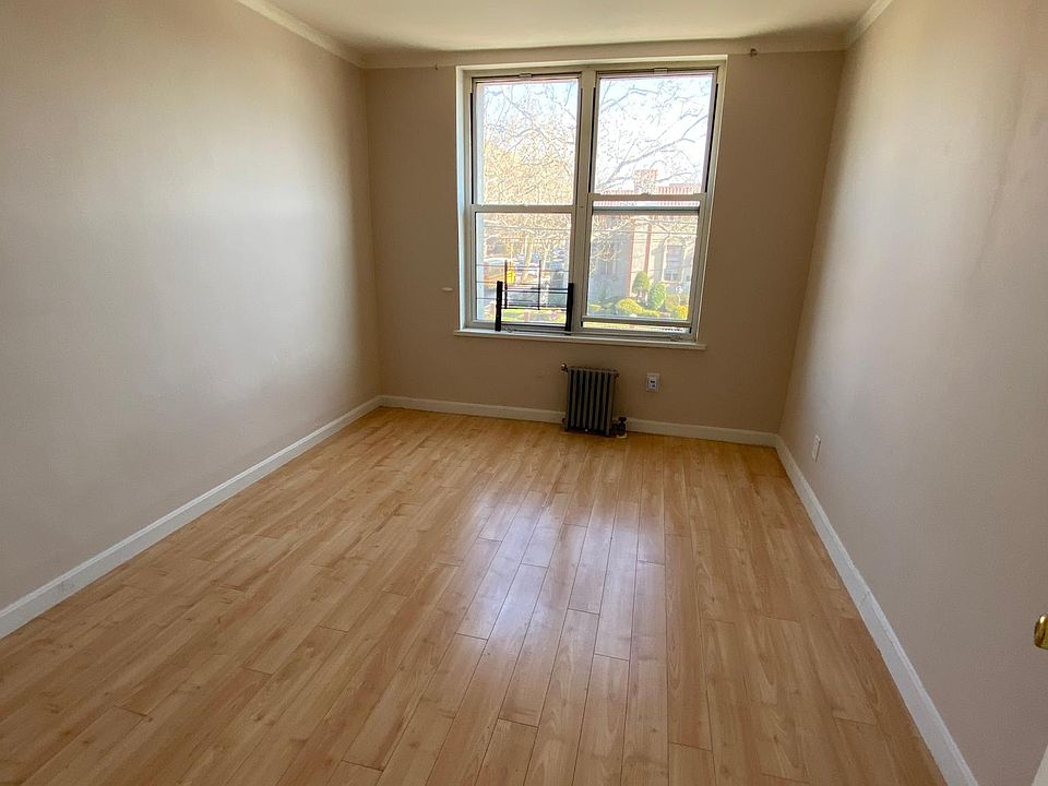 2nd image of 2160 E 2nd St #2