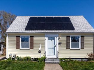 46 Lindesta Rd, Pawtucket, RI 02861