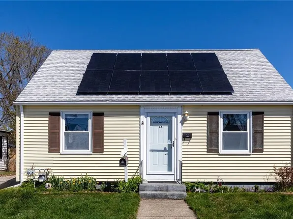 46 Lindesta Rd, Pawtucket, RI 02861