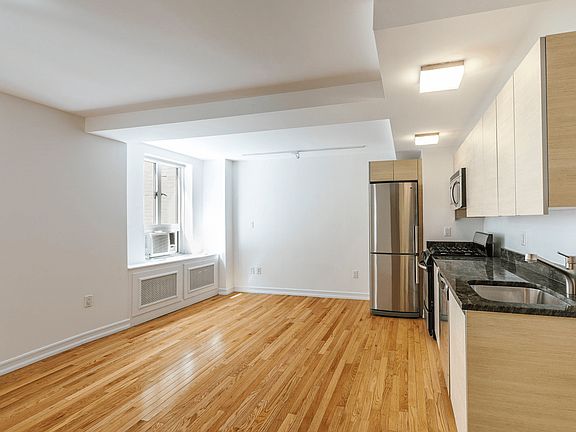 5th image of 752 W End Ave APT 22K