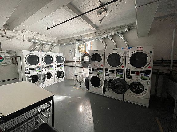 5th image of 1 Hawley Ter APT 3H