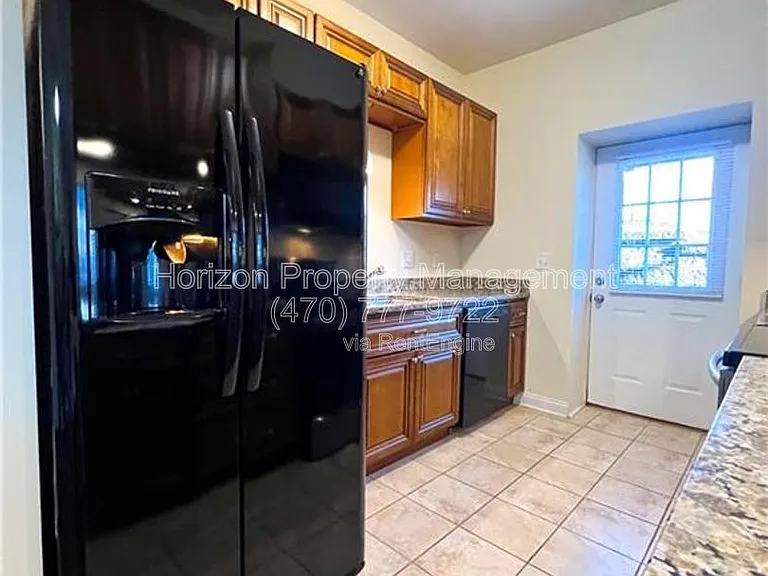 2475 Terrace Vw NW — Photo 7
