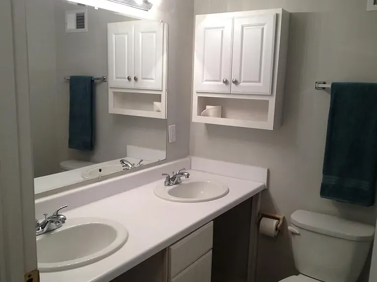 7027 Hubbard Dr — Photo 18
