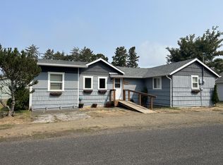 716 Sherman St, Westport, WA 98595