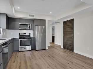 846 S Mariposa Ave, Los Angeles, CA 90005