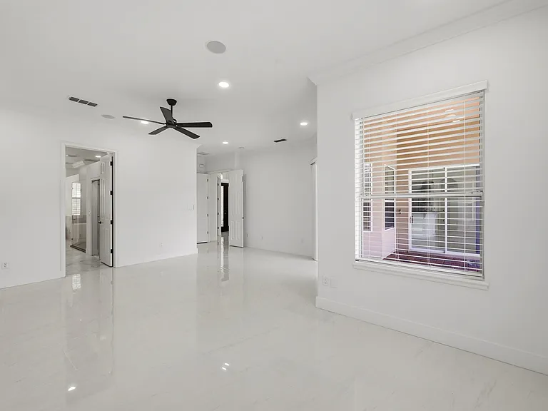 5224 Vistamere Ct — Photo 12