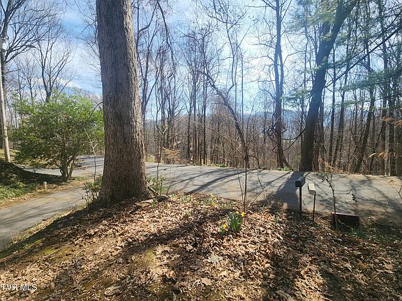 4th image of 2201 Nantucket Rd