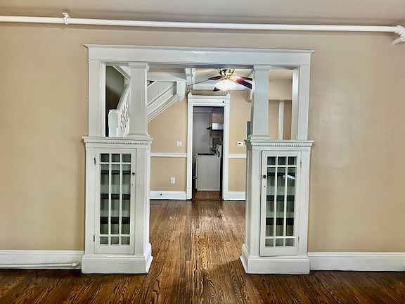 5th image of 144 Phelps Ave