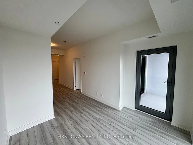 51 Clarington Blvd — Photo 2