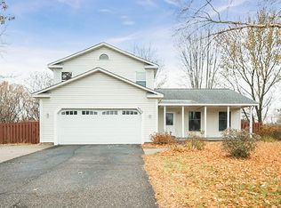 7350 Park View Ter, Mounds View, MN 55112