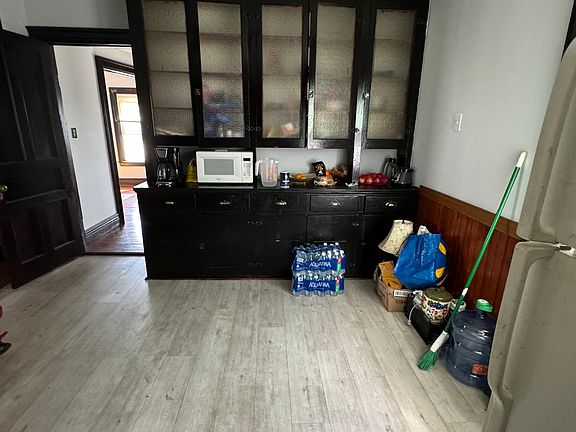 4th image of 1026 Hertel Ave Floor 2