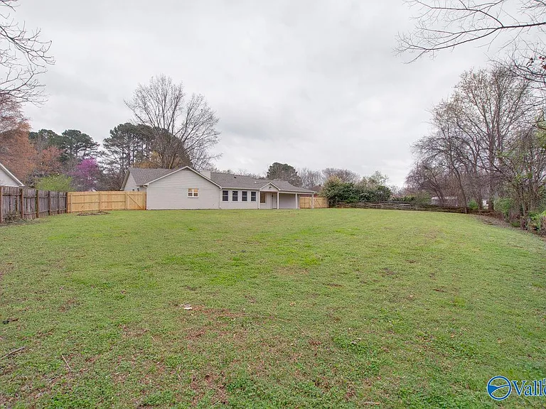 2042 Rosebury Ln SW — Photo 43