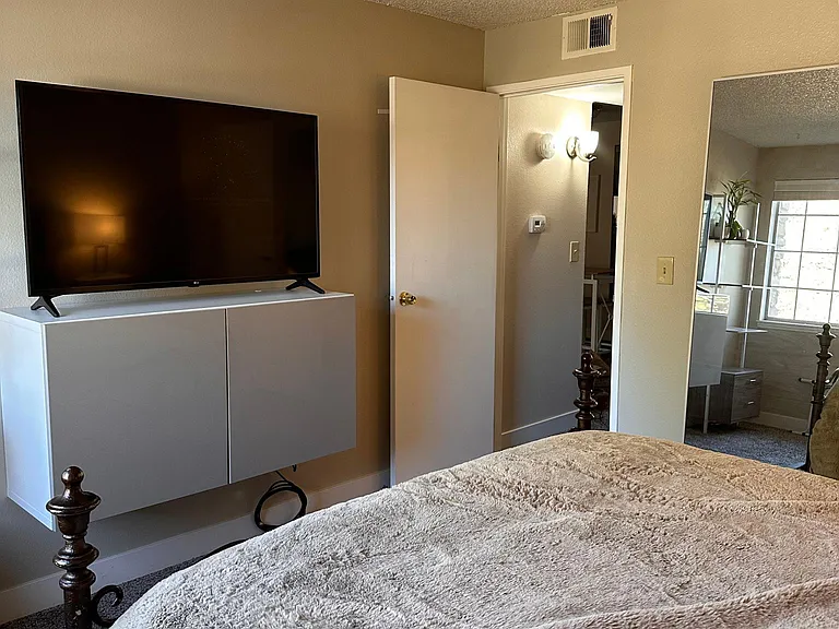 1867 S Pitkin Cir #B — Photo 13