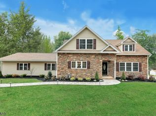 21 Shongum Rd, Randolph, NJ 07869