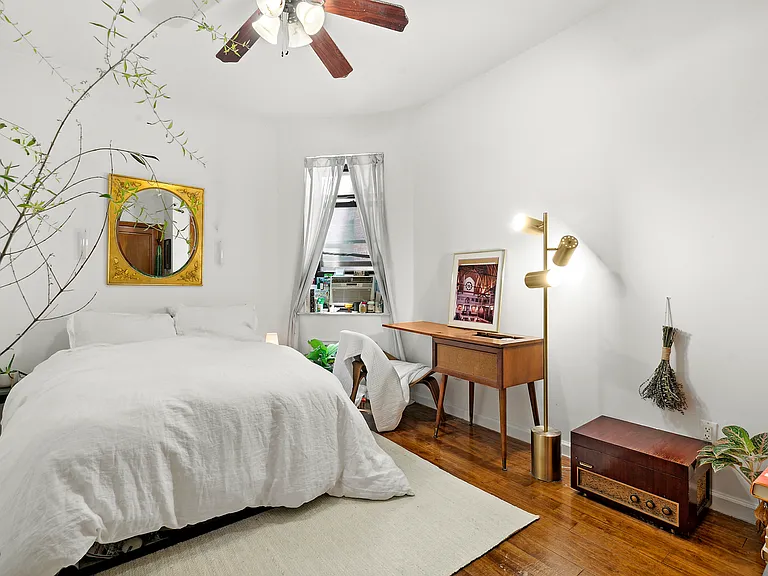 65 W 70th St #6N — Photo 5