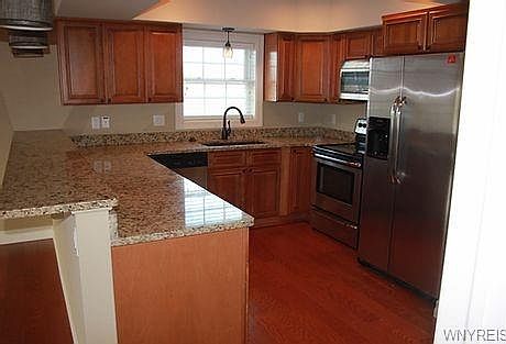 3rd image of 1700 Wehrle Dr