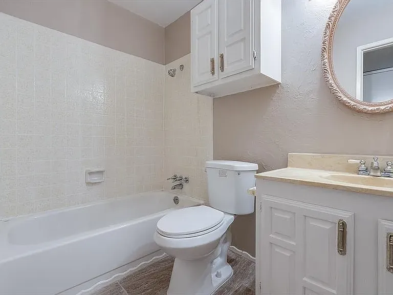 2124 Courtland Cir — Photo 4